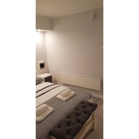 شقة غييكا  في Lei Apartmant المظهر الخارجي الصورة