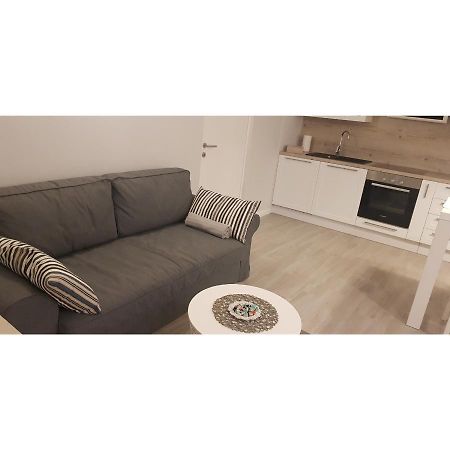 شقة غييكا  في Lei Apartmant المظهر الخارجي الصورة