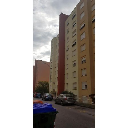 شقة غييكا  في Lei Apartmant المظهر الخارجي الصورة